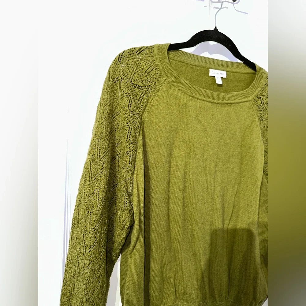 Garnet Hill Green Crew Neck Sweater with Cable Knit Sleeves (XS) - Picture 7 of 15